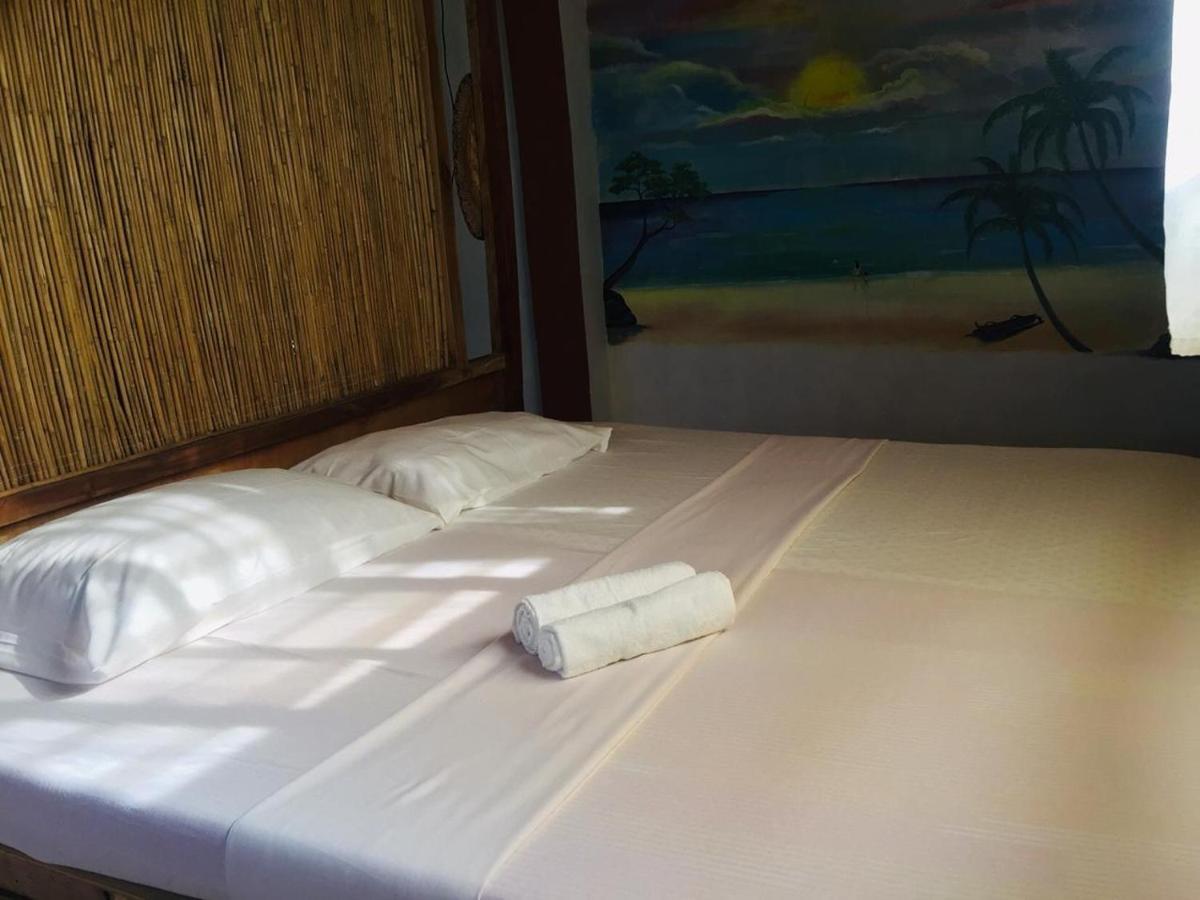 Carabao Guest House San Jose  Exterior photo